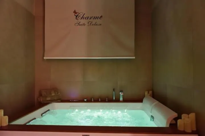 فندق مبيت وإفطار تيراسيني Charme Suite Delux إيطاليا