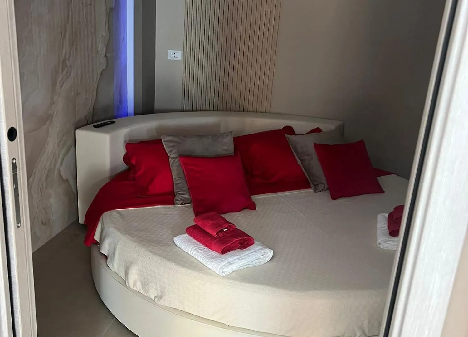 Charme Suite Delux テッラジーニ